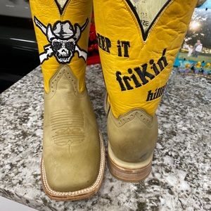 Meet your Posher, Billy